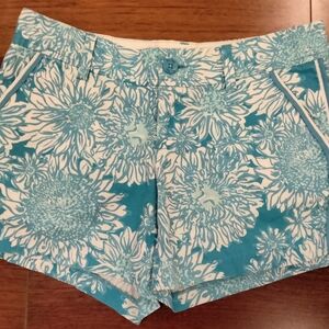 Lily Pulitzer Callahan short, size 6, turquoise blue